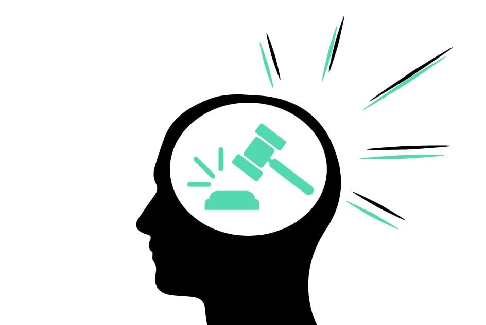 Psychologia licytowania – jak zachować rozsądek podczas licytacji komorniczej online